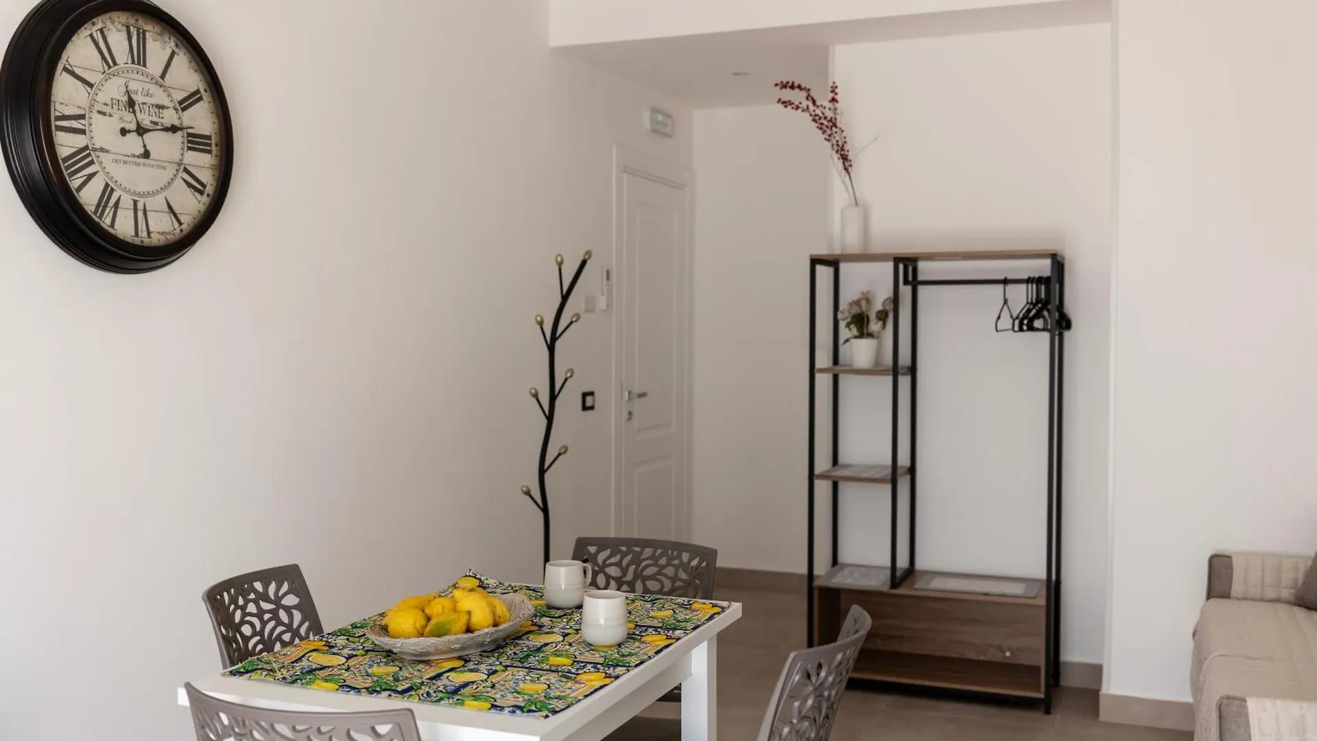 Umberto Home 303 Catania Italy