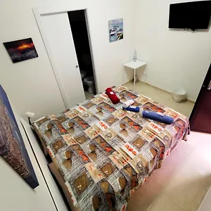 Bed&fly Near Airport Fontanarossa Bagno Privato In Katánie